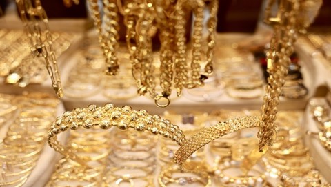 21-karat gold priced at JD 82.8 per gram in the local market