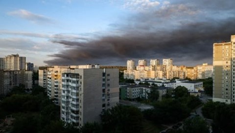 Powerful Explosions Rock Kyiv Following Ukrainian Drone Strike Inside Russia