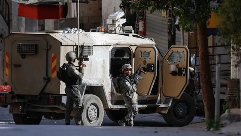 Two Martyrs and 3 Injured by Occupation and Settler Fire East of Ramallah