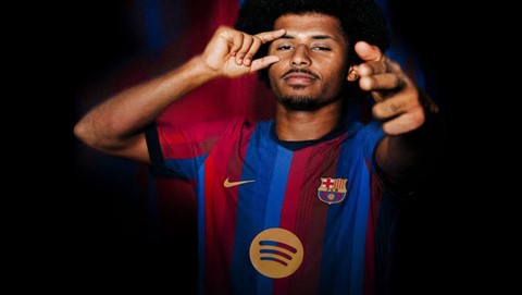 Barcelona Sign Karim Adeyemi for €29 Million