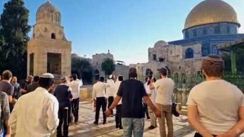 Israeli Settlers Storm Al-Aqsa Mosque Compound During Commemoration of the So-Called “Temple Destruction”