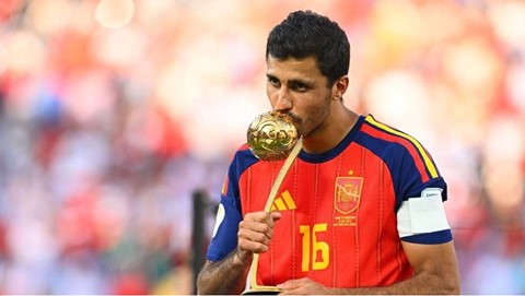 Rodri Arrives in Madrid... to Undergo Surgery