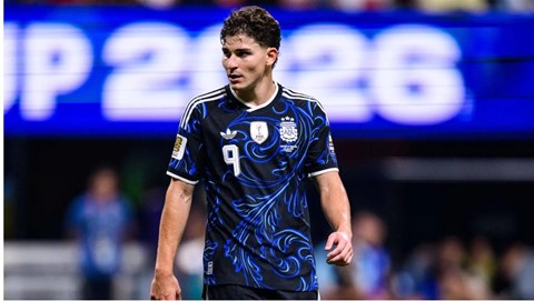 Julián Álvarez Pushes for Barcelona Move