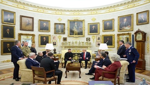 Trump and Zelensky Discuss Patriot Missile Deal and Reviving Talks with Russia